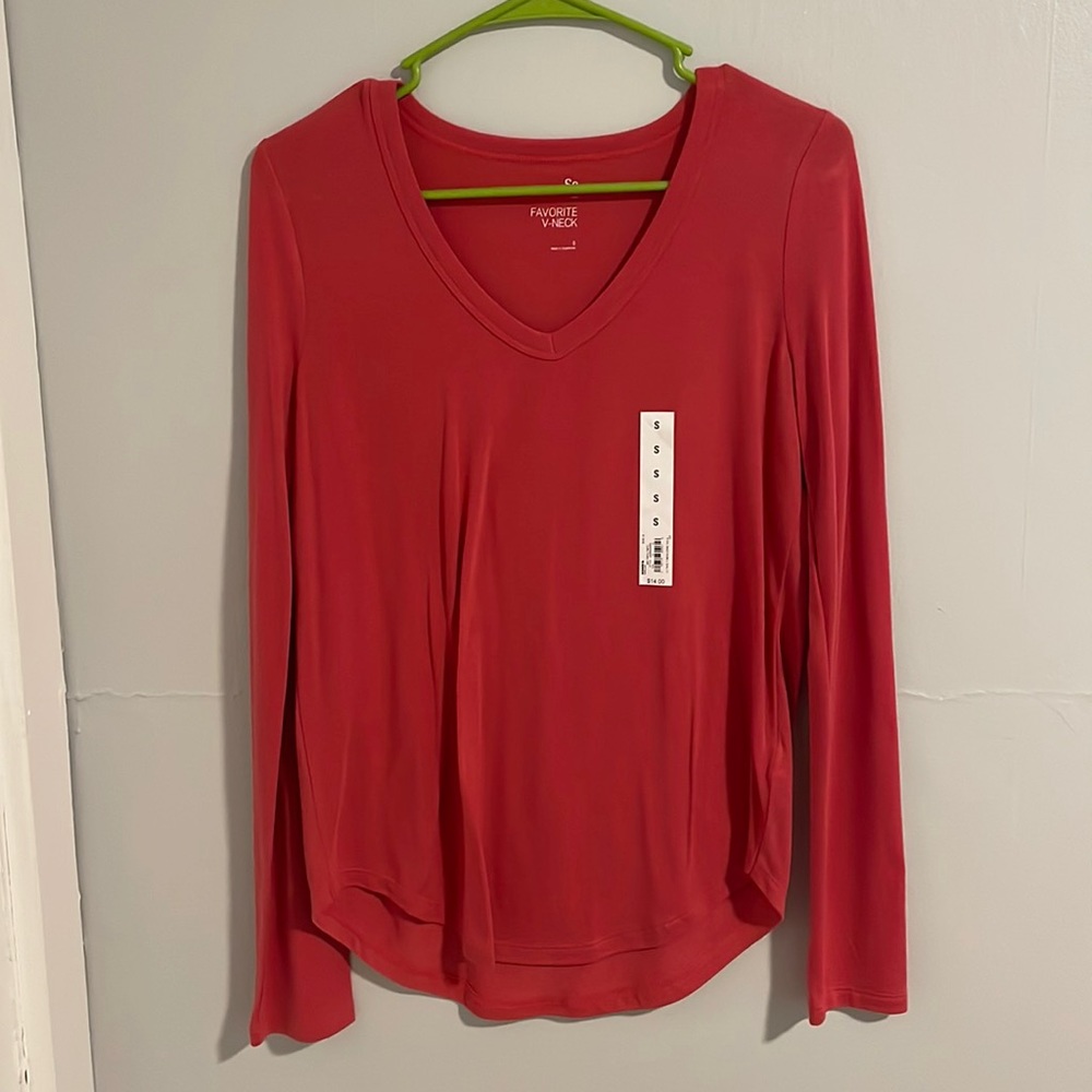Long sleeve v-neck